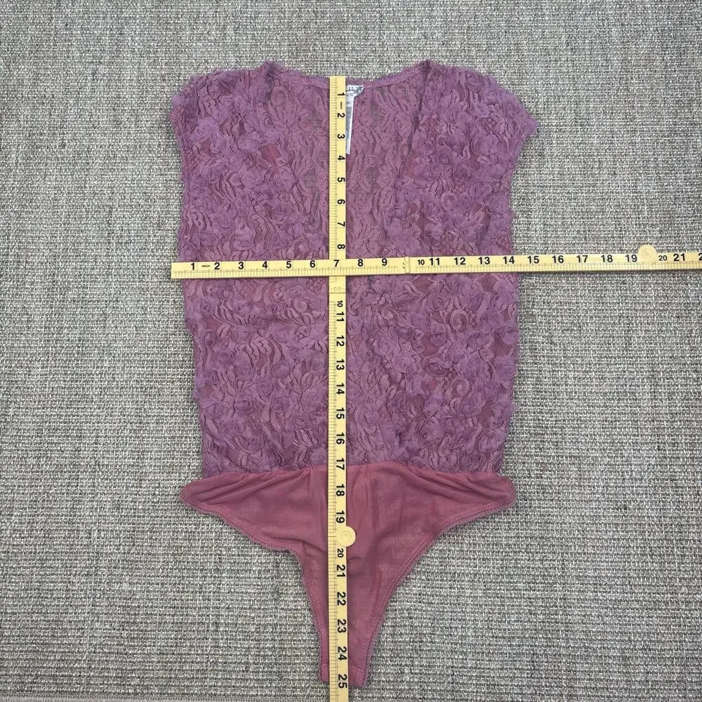 🌸 Intimately Free People | Size Small | Mauve Lace Bodysuit